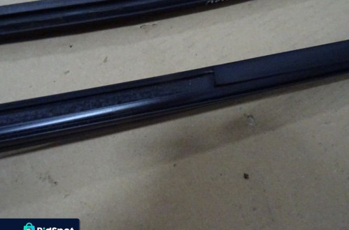 USZCZELKA DRZWI LEWY TYŁ OPEL ASTRA III H 04-06 5D HB NR157