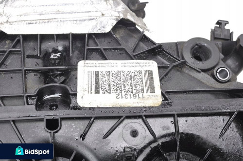 VOLVO V50 2.4 POKRYWA ZAWORÓW 31256168