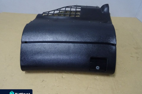 SCHOWEK PASAŻERA AUDI A4 B5 NR173