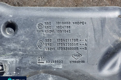 ZBIORNIK ADBLUE RENAULT TRAFIC III 172A21178R 8262280319