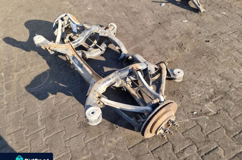 BELKA / SANKI TYŁ PORSCHE CAYENNE S