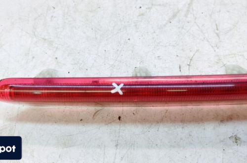 TRZECIE ŚWIATŁO STOP STOPU AUDI A3 8P LIFT 5-D 8P4945097C *2*