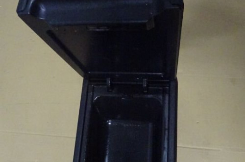 TUNEL PODŁOKIETNIK BMW E39 LIFT SEDAN NR316