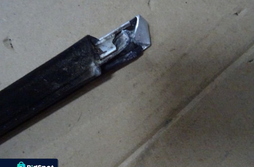 LISTWA ZGARNIAJĄCA PRAWY TYŁ BMW E39 LIFT 00-04 NR97