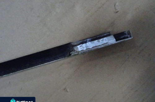 LISTWA ZGARNIAJĄCA PRAWY TYŁ BMW E39 LIFT 00-04 NR97