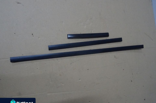 LISTWA LISTWY DACHOWE PRAWA MAZDA 6 KOMBI 02-05 NR161