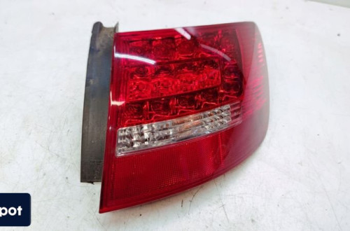 LAMPA PRAWY TYŁ W BŁOTNIK AUDI A6 C6 LIFT 4F9945096E ZAMIENNIK