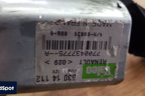 RENAULT SCENIC I SILNICZEK WYCIERACZKI TYŁ 7700437775A