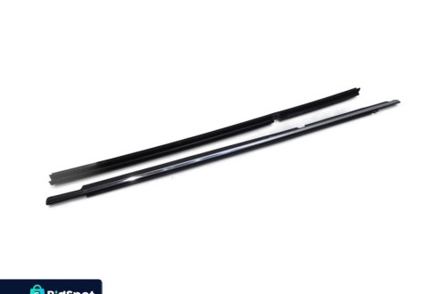 LISTWA ZGARNIAJĄCA LEWY TYŁ AVENSIS T25 KOMBI