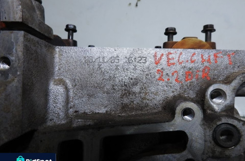 GŁOWICA SILNIKA OPEL VECTRA C LIFT 2.2 DIRECT
