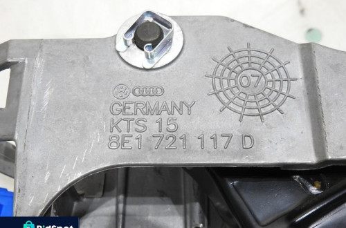 PEDAŁ PEDAŁY HAMULCA SPRZĘGŁA AUDI A4 B7 2.0 TDI