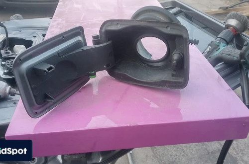 bmw e91 e90 klapka paliwa spacegrau metallic 7073961