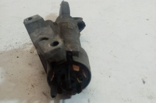 STACYJKA Z KLUCZYKIEM AUDI A4 B6