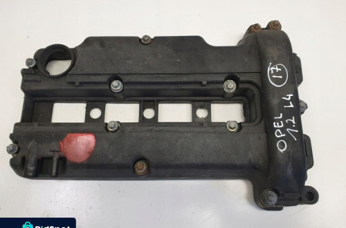 Opel Corsa C 1.2 16V POKRYWA ZAWORÓW 55351461