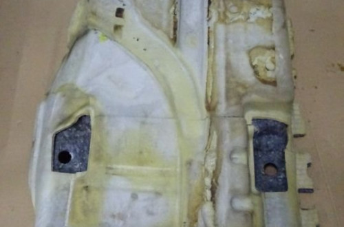 DYWAN WYKŁADZINA PRZÓD VW TOURAN 03-06 NR95