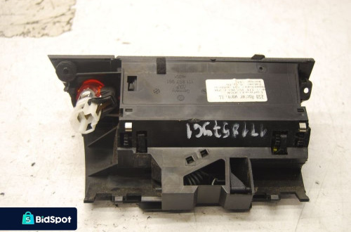 POPIELNICZKA PRZÓD 1T1857961H VW TOURAN I CADDY 1T1857961 1T1857961D 1T1857961F