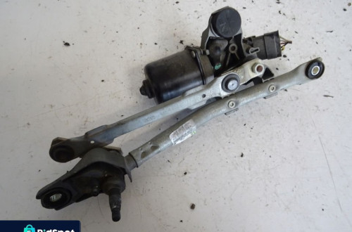 SILNICZEK WYCIERACZKI PRZÓD PEUGEOT 107