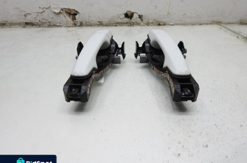 KLAMKA DRZWI PRAWE PRAWA 614-46 V70 III LIFT