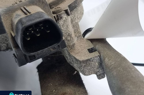 MECHANIZM WYCIERACZEK PRZÓD TOYOTA AVENSIS T25 85110-05060