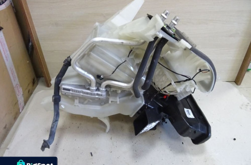 NAGRZEWNICA OBUDOWA MERCEDES W169 A1698301062 NR10