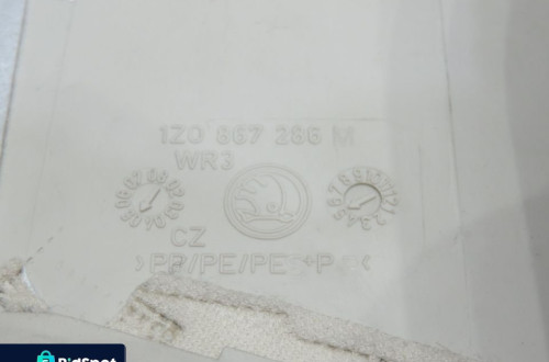 OSŁONA SŁUPKA PRAWA SKODA OCTAVIA II