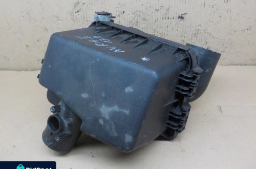 TOYOTA AURIS II 1.33 B OBUDOWA FILTRA POWIETRZA