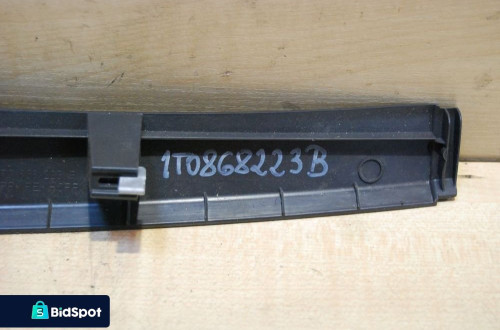 OSŁONA SŁUPKA LEWY PRZÓD 1T0868223B VW TOURAN CROSS LIFT