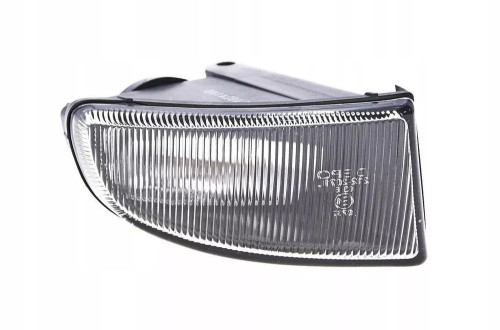 TOYOTA AVENSIS 1997 - 99 LAMPA PRZECIWMGIELNA P