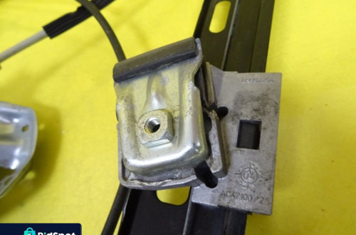 PODNOŚNIK SZYB SZYBY LEWY PRZÓD MERCEDES W203 MECHANIZM ELEKTRYCZNY NR248