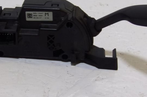 PRZEŁĄCZNIK MANETKA ZMIANY BIEGÓW CITROEN C4 PICASSO 96811352XT