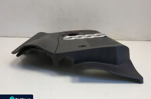 Audi A4 B6 1.8 T OSŁONA SILNIKA Pokrywa 058103721C