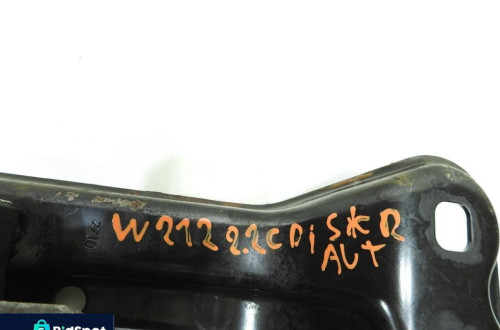 ŁAPA PODUSZKA SKRZYNI AUTOMAT W212 2.2 CDI