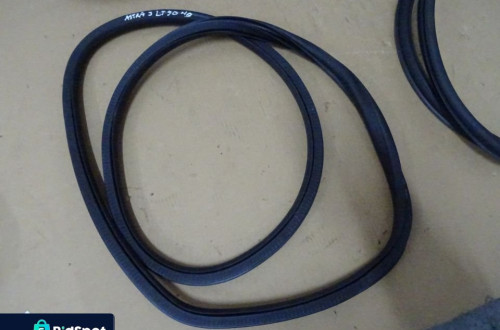 USZCZELKA GUMA DRZWI OPEL ASTRA IV J 5D HB NR159