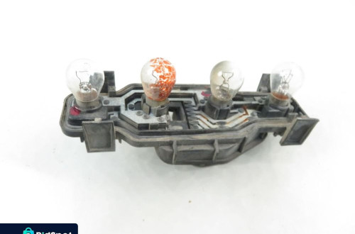 WKŁAD LAMPY PRAWY TYŁ PEUGEOT PARTNER I