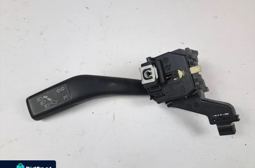 PRZEŁĄCZNIK ŚWIATEŁ KIERUNKOWSKAZÓW MIGACZY VW GOLF VI 1K0953513E