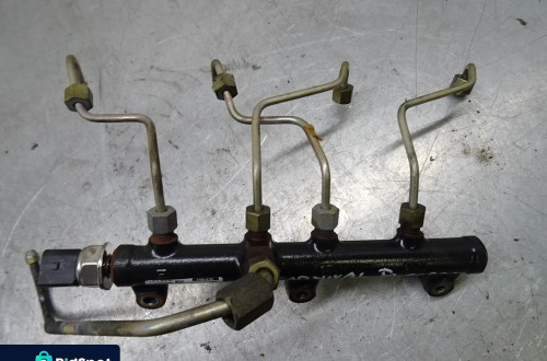 KIA CARNIVAL I LIFT 01-05 2.9 CRDI LISTWA WTRYSKOWA