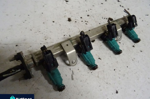 LISTWA WTRYSKOWA 35310-03000 HYUNDAI I20 1.2