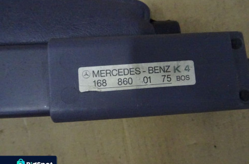 ROLETA BAGAŻNIKA MERCEDEs A-KLASA W168 NR74