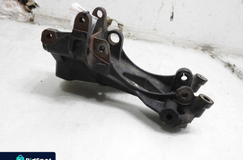 ŁAPA PODSTAWA ALTERNATORA PEUGEOT 407 2.2 16V