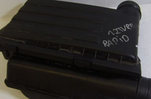 OBUDOWA FILTRA POWIETRZA SKODA RAPID 04E129611H