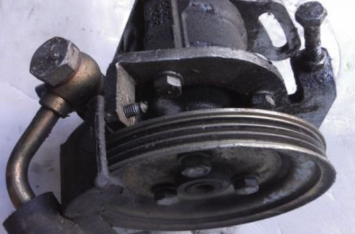 Fiat Punto I 93-99 1,2 POMPA WSPOMAGANIA  ZAMONTOWANA W SILNIKU OZNACZENIE  176A8000