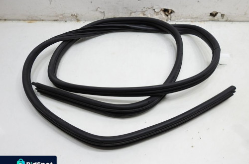 USZCZELKA DRZWI PRZESUWNYCH LEWA UPLANDER