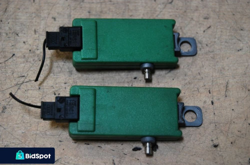 WZMACNIACZ ANTENY 4B5035225B AUDI A6 C5 4B5035225B