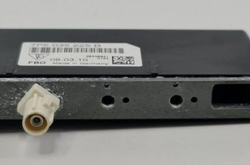 WZMACNIACZ ANTENY PORSCHE CAYENNE II 7P5035225B