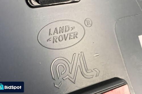 LISTWA DRZWI LEWY PRZÓD LAND ROVER DEFENDER L663