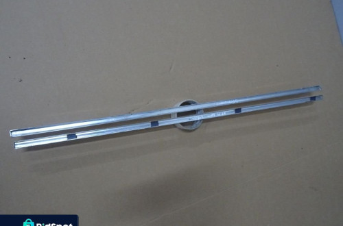 LISTWA SZYBY KAROSERYJNEJ TYŁ VW PASSAT B5 LIFT KOMBI NR167