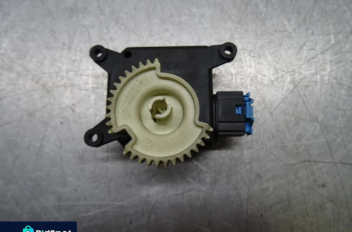SKODA FABIA I KOMBI 99-03 1.4 TDI SILNICZEK NAWIEWU