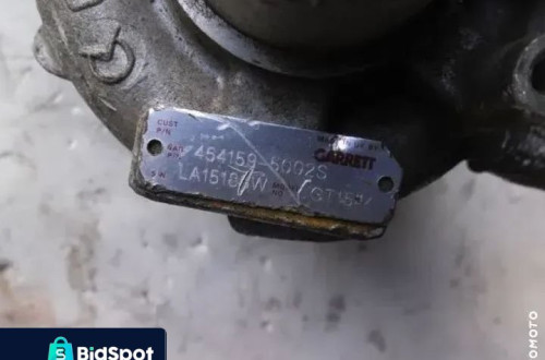 VW BORA GOLF IV 1.9 TDI TURBOSPRĘŻARKA 038145701D