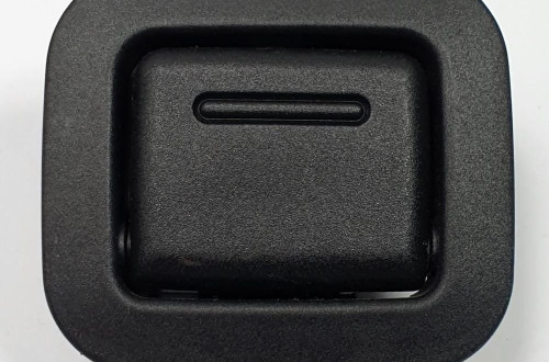 WIESZAK UCHWYT BAGAŻNIKA MERCEDES W204 A2078100140