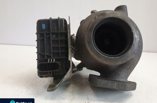 BMW E87 2.0 D TURBOSPRĘŻARKA turbo 7792412D